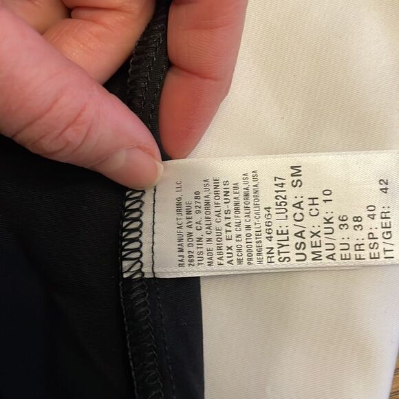 LISA VOGEL LUXE TWO PIECE HIGH NECK TANKINI. BLACK WITH COPPER/BRONZE. … - Picture 8 of 9